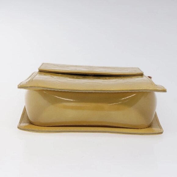 Share LOUIS VUITTON Monogram Vernis Motto Accessory Pouch Beige - Picture 6 of 16